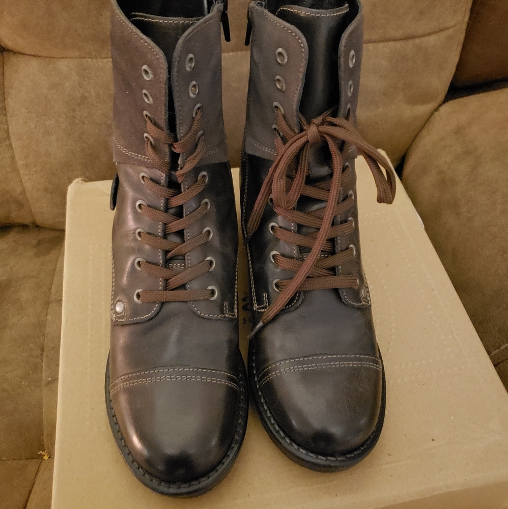 Taos Crave Combat Boots